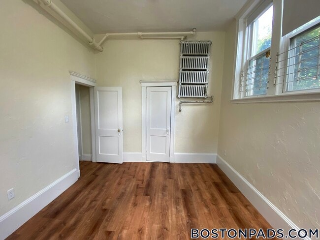 Building Photo - 99 Brainerd Rd