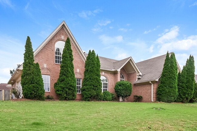 Building Photo - 6658 Raner Cove