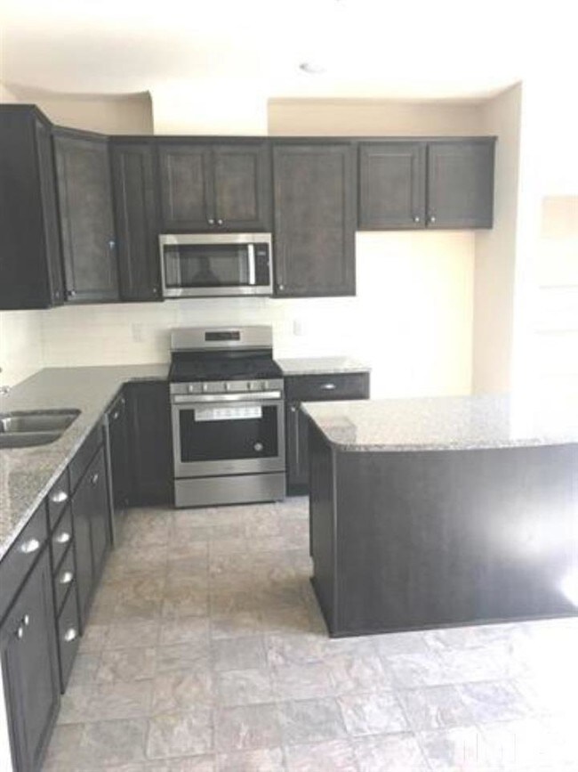 Building Photo - 5002 Reedybrook Crossing