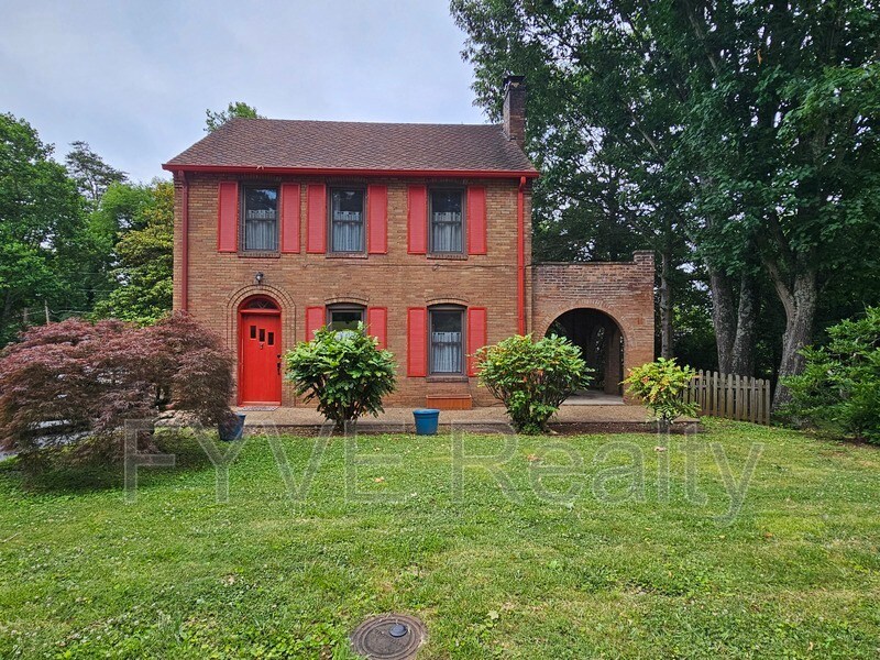 130 Woodlawn Pike, Knoxville, TN 37920 House Rental in Knoxville, TN