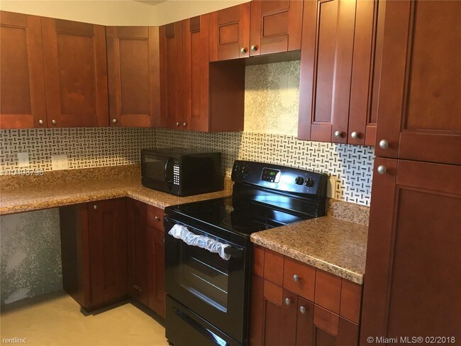 Foto del edificio - 2213 SW 62nd Ter