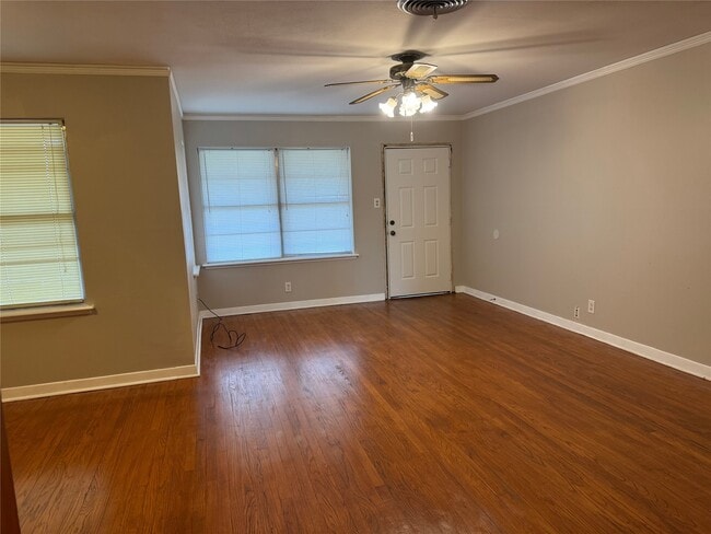 Building Photo - 6421 Neff St