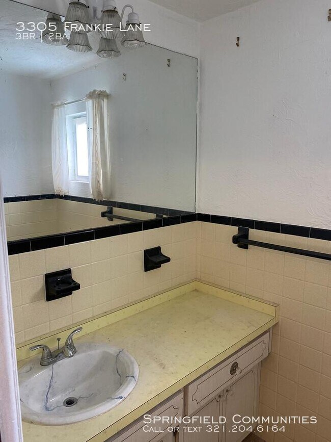 Foto del edificio - 3305 Frankie Ln