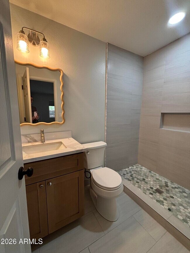 Foto del edificio - 524 W 18th St
