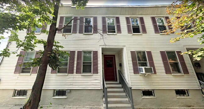 Building Photo - 48 Cameron St