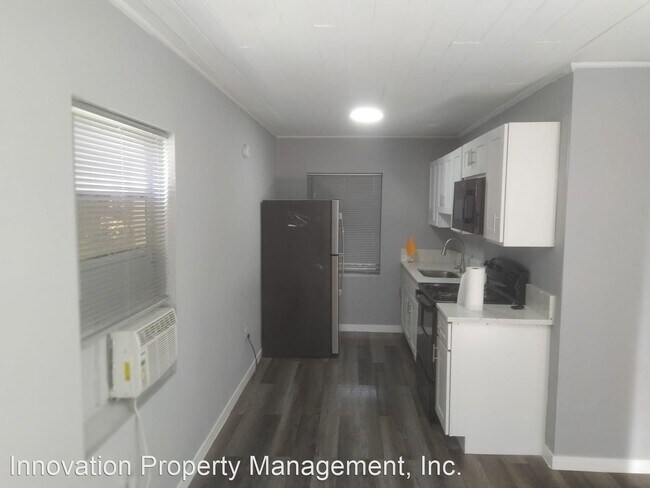 Building Photo - Studio, 1 bath Apartment - PIO-1313 39th S...
