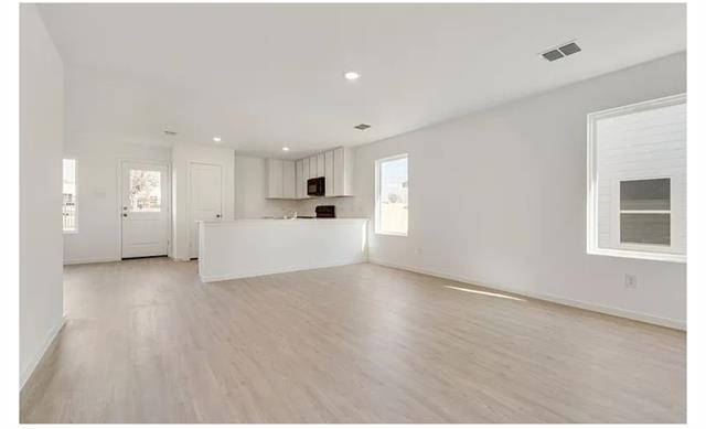 Foto del edificio - 613 Holleman Dr