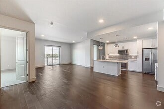 Building Photo - 1414 Wood Hollow Dr