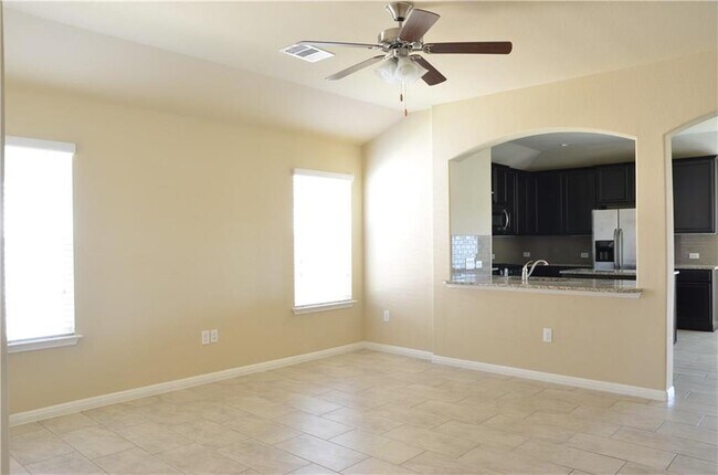 Foto del edificio - 12105 Harpster Bend