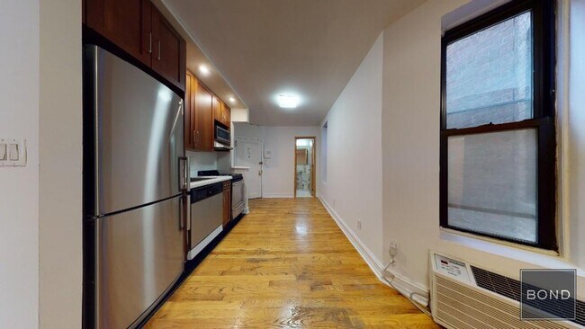 Foto del edificio - 217 E 84th St