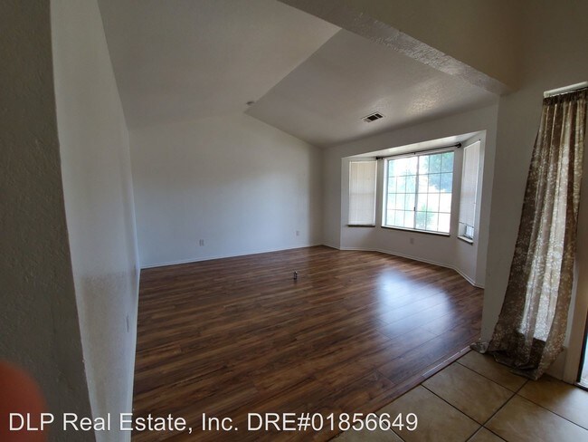 Foto del edificio - 3 br, 2 bath House - 360 Chestnut