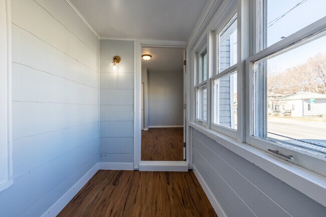 Building Photo - 314 N 8th St