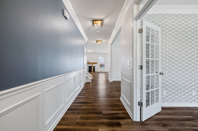 Building Photo - Spacious 5 Bedroom 3 Bath Home in highly sought after Walnut Creek!