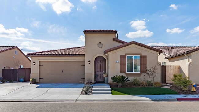 Building Photo - 3 Bed + Den With 3 bathrooms with Oversize...