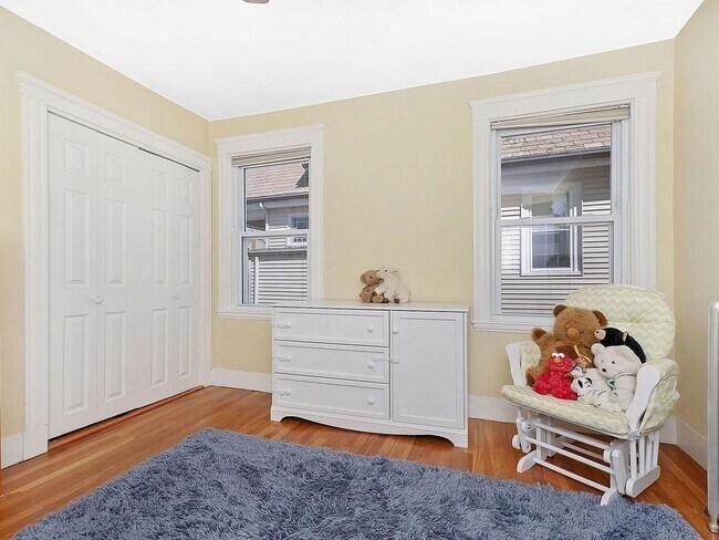 Building Photo - 38 Clarendon Ave