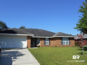 Building Photo - 30877 Pinyon Dr