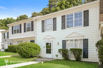 Building Photo - 5713 Wells Cir