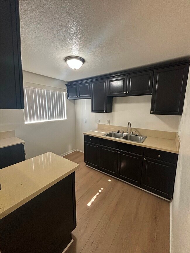 Foto del edificio - 4311 Morgan Ave