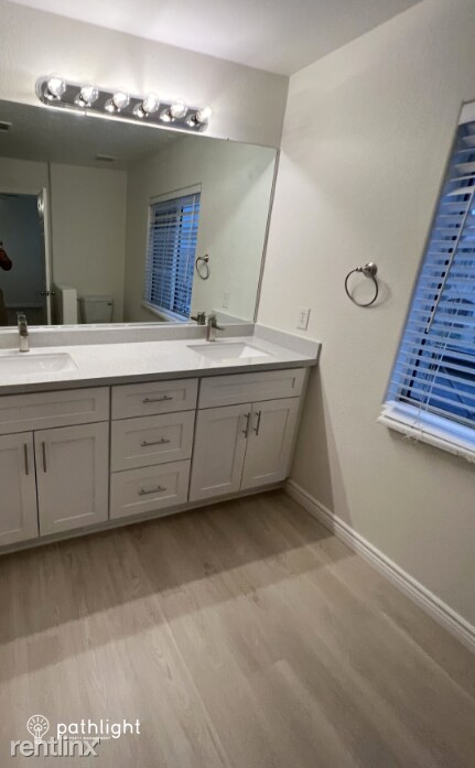 Foto del edificio - 2 br, 2.5 bath House - 10605 Coal Canyon A...