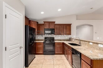 Building Photo - 3468 E Crescent Way