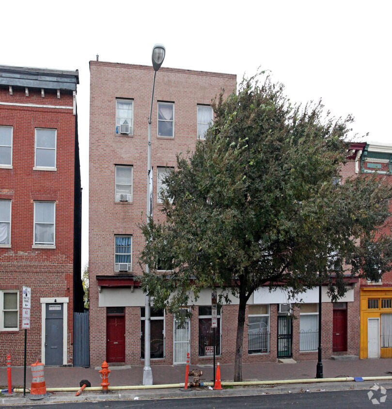 Primary Photo - 229 S Broadway