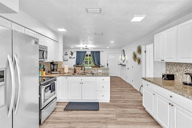 Foto del edificio - 4633 SW 28th Ave