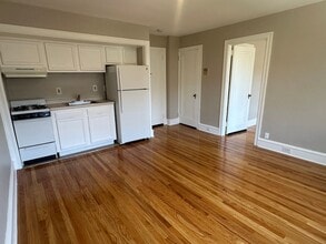 Building Photo - 1505 Bywood Ave