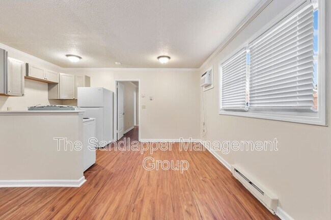 Foto del edificio - 4133 St Johns Ave