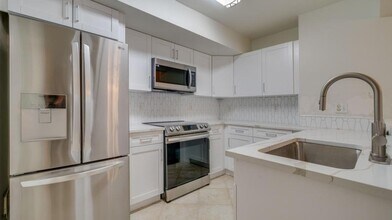 Building Photo - 4127 Residence Drive