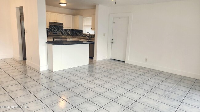 Building Photo - 517 Dotterel Rd