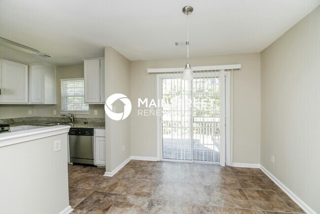 Building Photo - 3 Bedroom Pet-Friendly Home in Union City, GA with Main Street Renewal