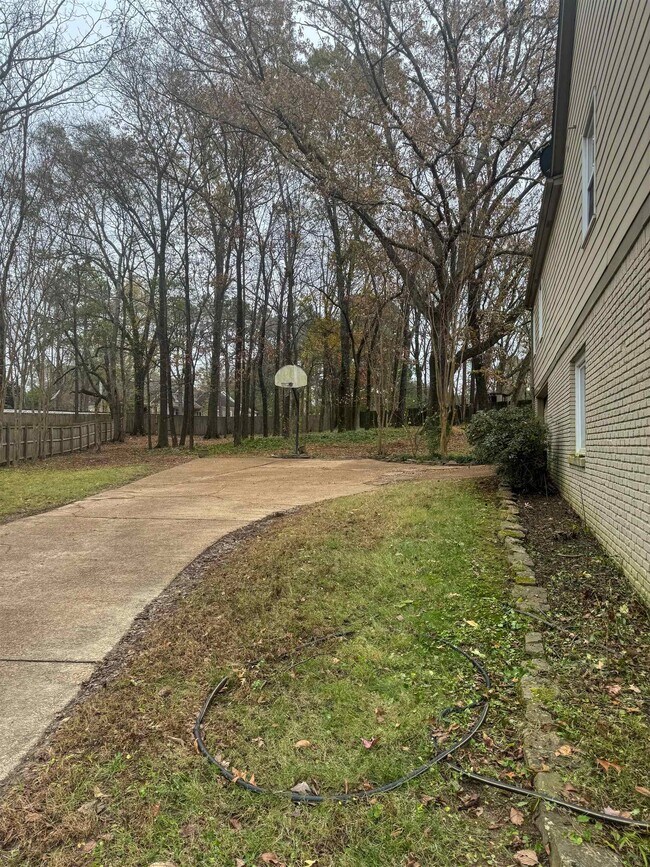 Foto del edificio - 2852 Leesburg Dr