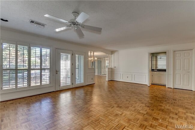 Building Photo - Fantastic 3BR 2Ba in popular Reston Place!