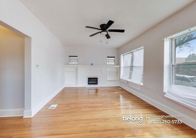 Foto del edificio - 8301 S Maryland Ave