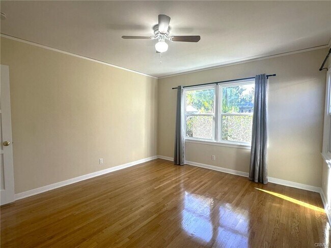 Foto del edificio - 2026 Pepper Dr