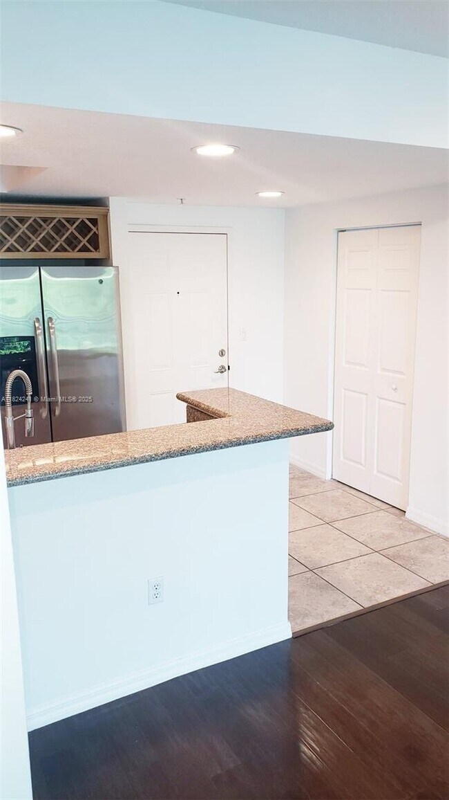 Foto del edificio - 3530 SW 22nd St