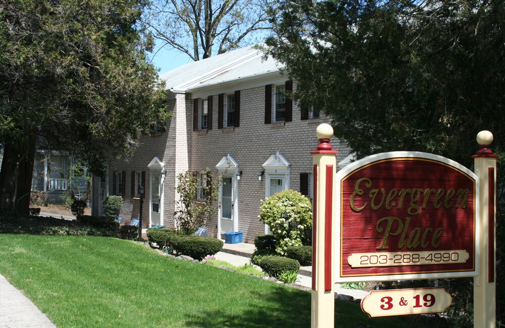 Evergreen Place Apartments Hamden, CT