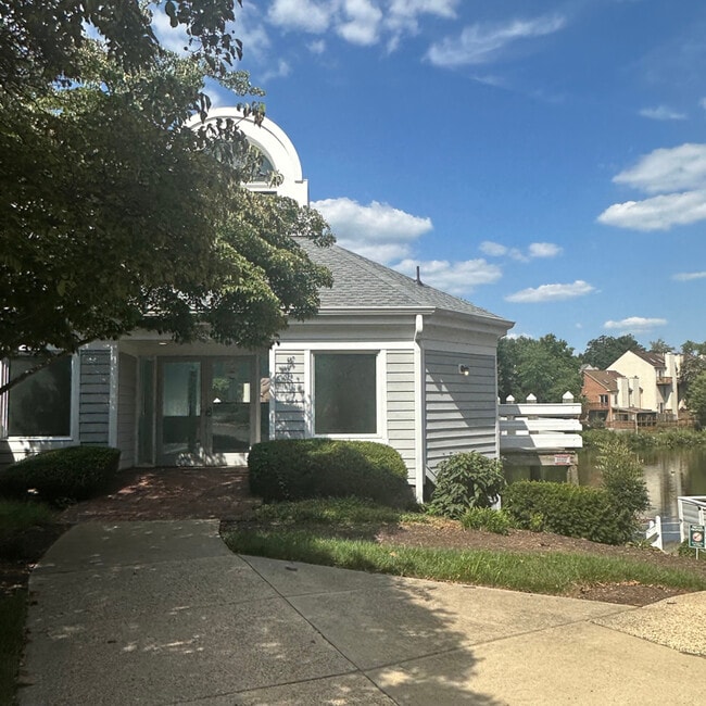 Building Photo - 3153 Anchorway Ct