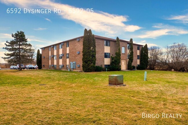 Foto del edificio - GREAT 1-Bed Apartment in LOCKPORT, NY!