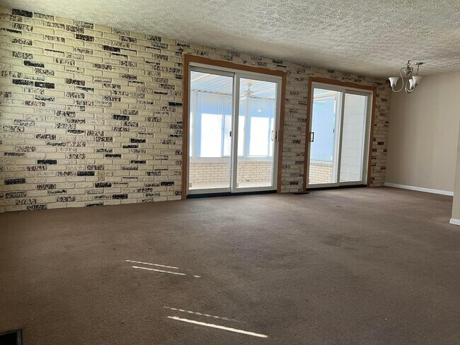 Foto del edificio - 2548 Burgandy Ln