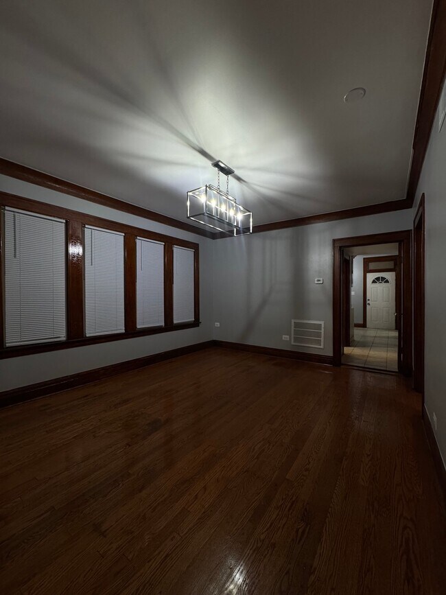 Foto del edificio - 6345 S Whipple St