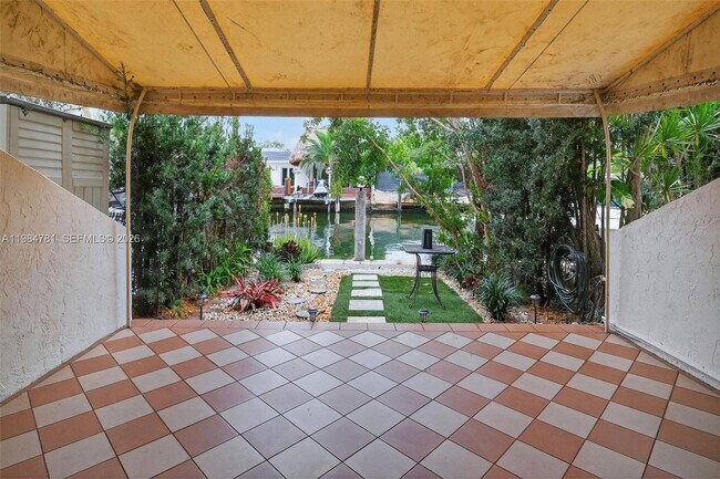 Foto del edificio - 1626 NE 105th St