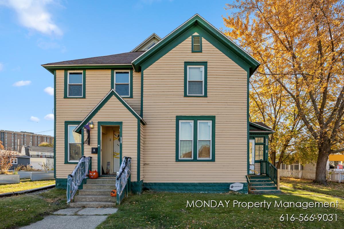 Foto principal - 263 W Muskegon Ave