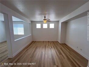 Building Photo - 8027 Sapphire Cove Ave