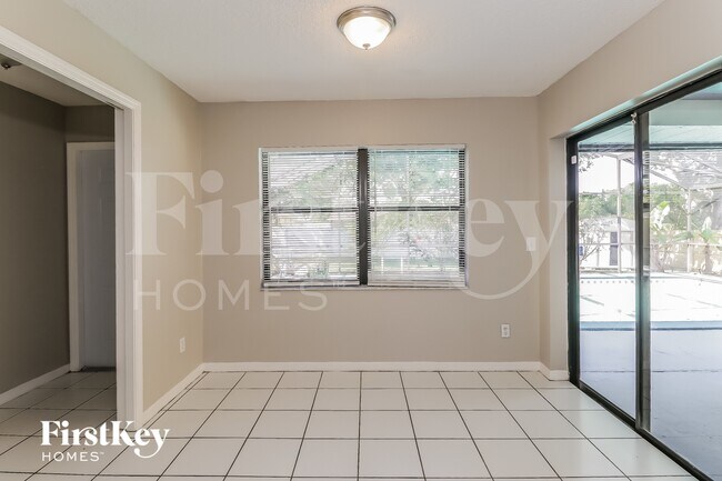 Foto del edificio - 2330 Eastmeadows Ct