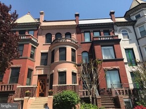 Building Photo - 2305 1st St NW