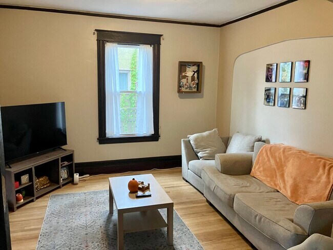 Foto del edificio - 324 Snelling Ave S