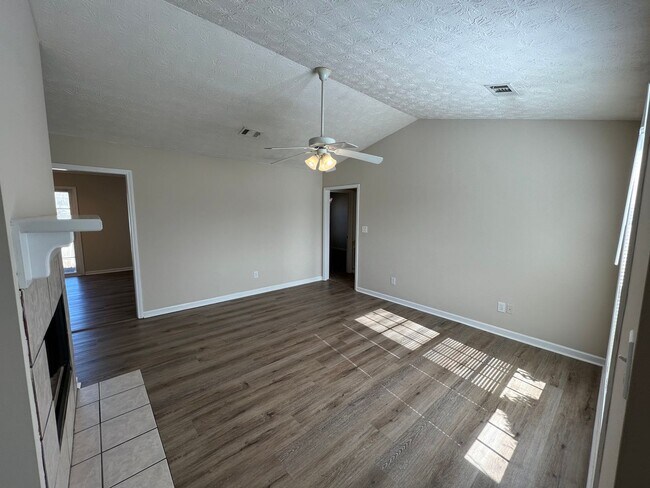 Building Photo - Shelton Park on a Cul-de-Sac