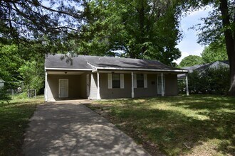 Building Photo - 4374 Shelbourne Dr