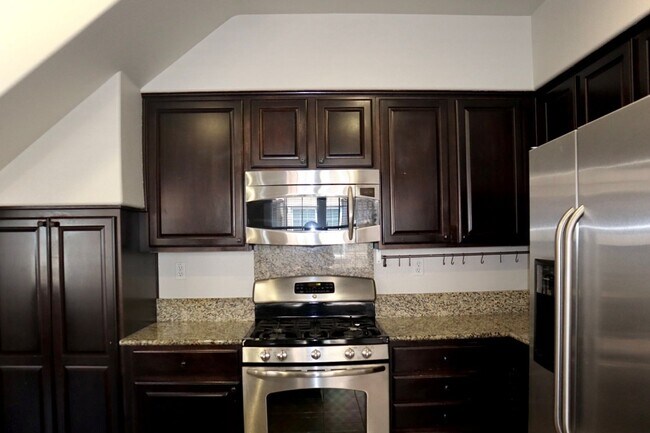 Building Photo - Dazzling 2-bedroom home in Fremont – Arden...